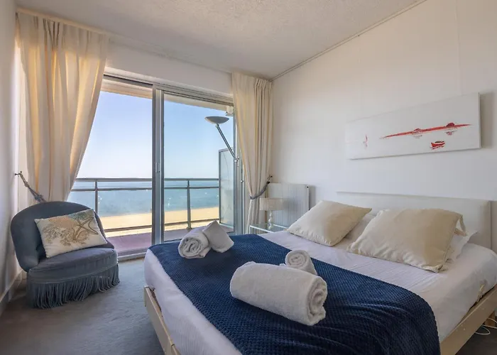 Au Bord De L'eau - Vue Imprenable Sur Le Bassin *